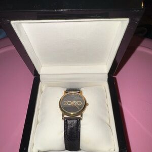 ⌚ Disney 2020 Mickey Mouse Watch – Gold Tone Face w/ Original Box ⌚